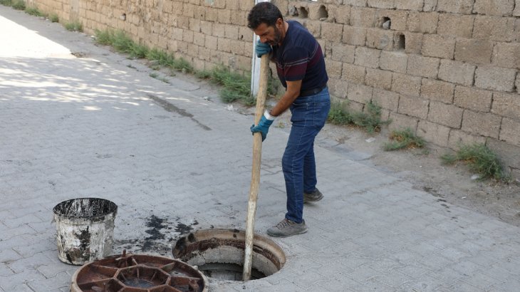 Kanalizasyon baca temizleme çalışması