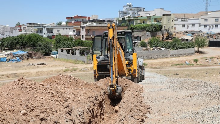 Konak Mahallesinde İçme Su Döşeme Hattı Çalışması 