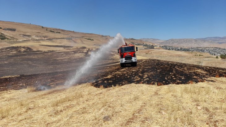 Belediyemiz İtfaiye Müdürlüğünden Çiftçilerimize Anız Yangını Uyarısı