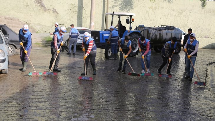 Ekiplerimiz Sur ve Kale Mahallesini Baştan Aşağı Temizledi