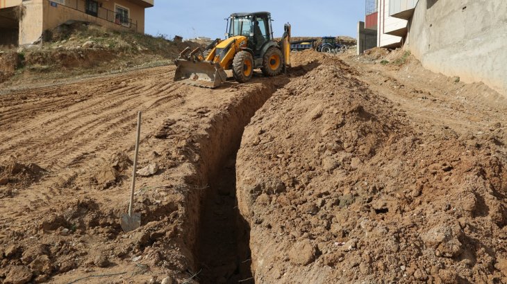 Sur Mahallesinde Yağmur Suyu Hattı Döşeme Çalışması