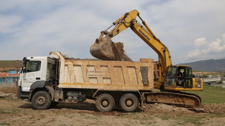 Belediyemiz Cudi ile Sur Mahallesinde Yeni İmar Yolu Açma Çalışması Başlattı.