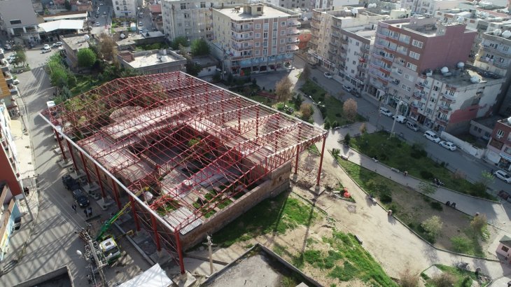 Tarihi Kırmızı Medrese’de Restorasyon Çalışması