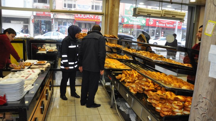 Zabıta Ekiplerimiz Unlu Mamuller, Lokanta ve Kafeleri Denetledi